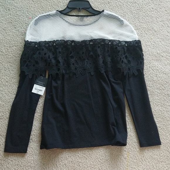 Top - Picture 3 of 3